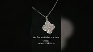 Elegante collana con pendente fiore portafortuna in argento sterling 925