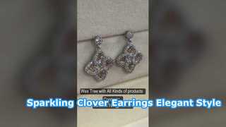 Orecchini scintillanti in argento sterling con quadrifoglio CZ Champagne