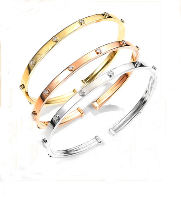 braccialetto di Diamond Bangle Tri-Colors Cartier Love dell'oro 18K di 43mm 53mm