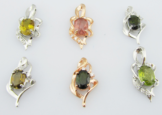 Colorevoli Tourmaline Gemstone Pendente Zircon Cristallo 925 Collare d'argento per tutti i giorni e festa