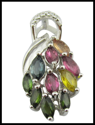 925 Sterling Silver Cushion White Jade Marquise Gemstone Pendant Necklace per donna elegante