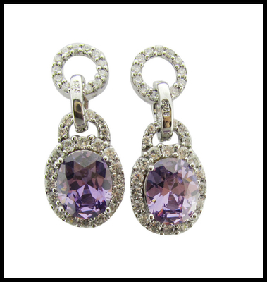 Orecchini in forma di cuore in zirconia cubica di grado AAA ipoallergenici per indossare occasionali
