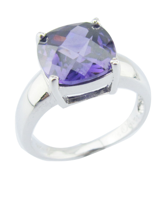 Gioielli in argento sterling rivestiti di rodio con dettagli in stile classico