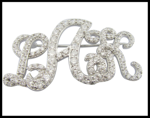 925 Silver CZ Brooch con incisioni complesse Per occasioni formali qualcuno speciale Sterling Silver Brooch