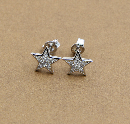 Forma di cuore Eleganza scintillante Ipoallergenico 925 Cercei in argento con cerniche AAA Cubici in zirconia