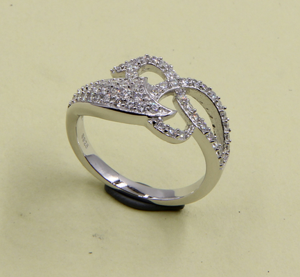 Scintillante 925 anelli in forma di cuore in argento CZ Un tocco di brillantezza Anello d'amore in argento Sterling Anelli in argento impilabili