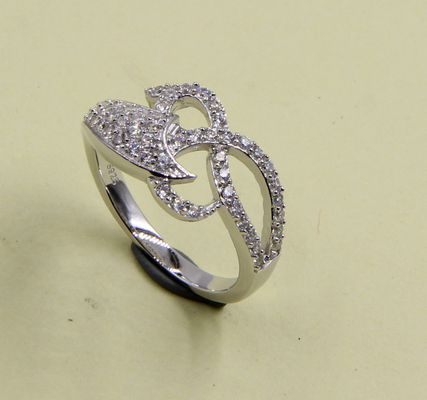 Scintillante 925 anelli in forma di cuore in argento CZ Un tocco di brillantezza Anello d'amore in argento Sterling Anelli in argento impilabili