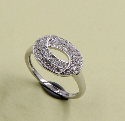 Ring Swirl Round Oval 925 Sterling Silver Eternity Bands con Zirconia Cubica AAA per l'anniversario di matrimonio