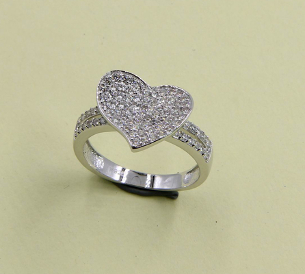 Anello di cuore Elegante 925 Anelli in argento sterling con AAA CZ Pave Setting in Round Oval Heart And Marquise Shapes